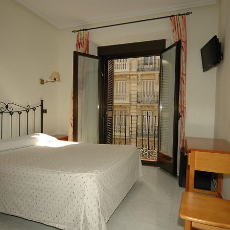 Hostal Ivor Madrid Eksteriør bilde